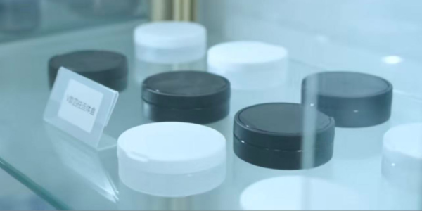 snus can manufacture picture